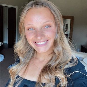 Meet your Posher, Josie